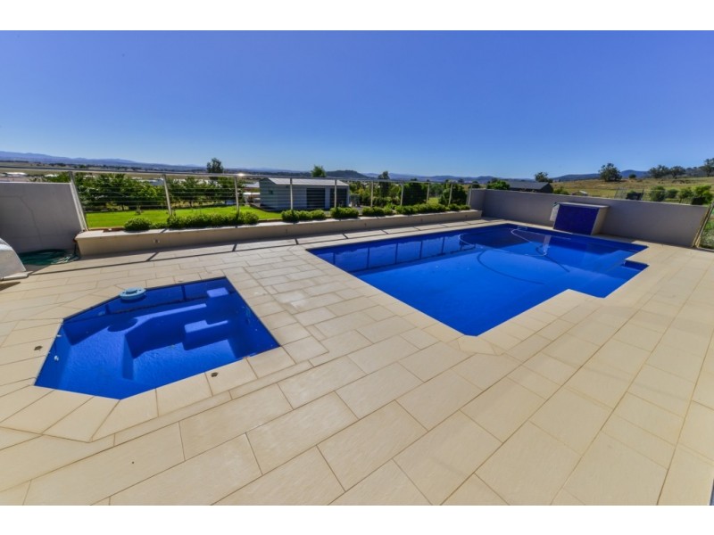 21 Barakula Drive, Tamworth NSW 2340