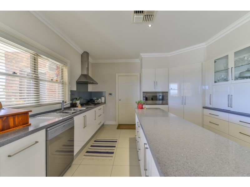 21 Barakula Drive, Tamworth NSW 2340