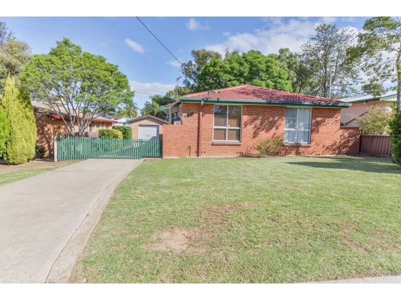 29 Warren Street, Tamworth NSW 2340