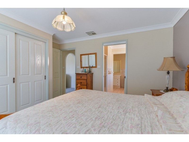 65 Morilla Street, Tamworth NSW 2340
