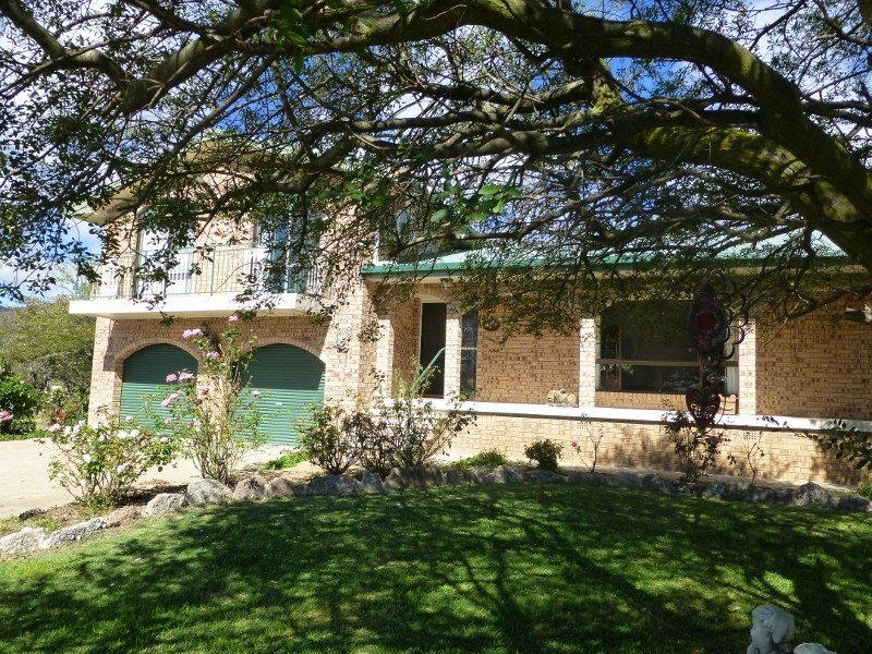 2113 Watsons Creek Road, Watsons Creek NSW 2355