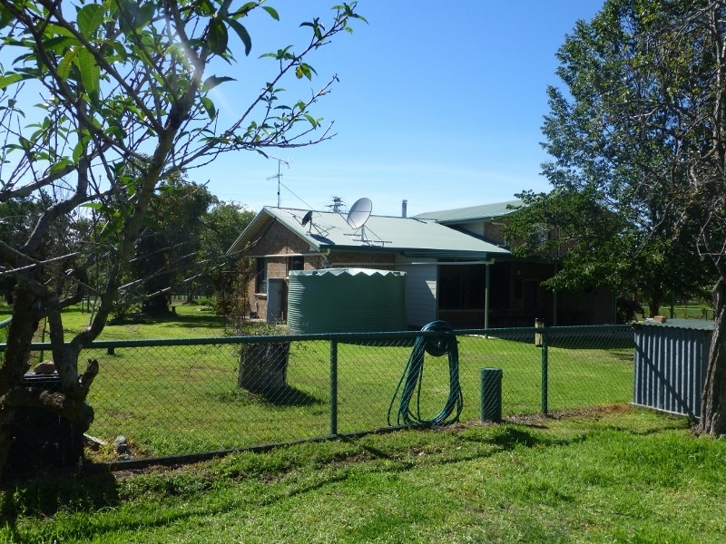 2113 Watsons Creek Road, Watsons Creek NSW 2355