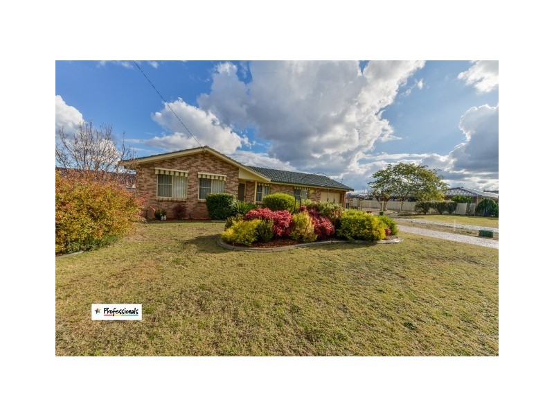 4 Garden Street, Kootingal NSW 2352