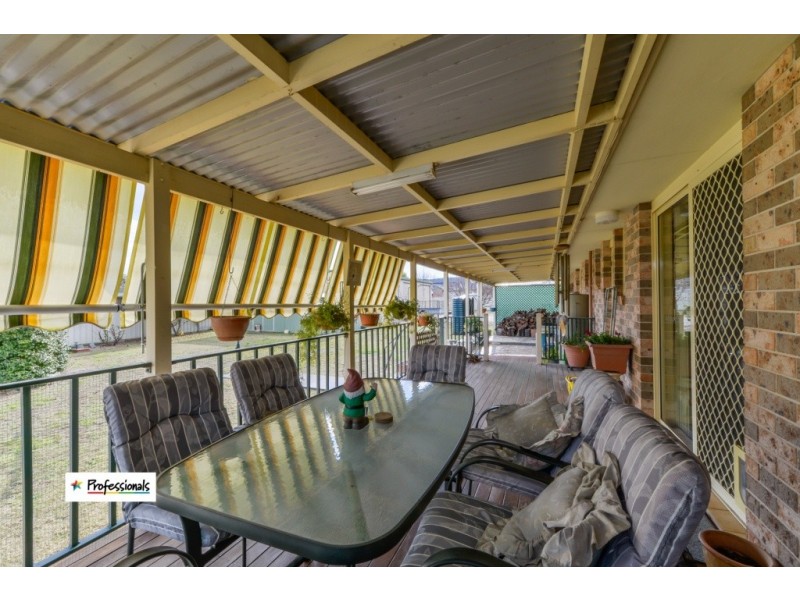 4 Garden Street, Kootingal NSW 2352