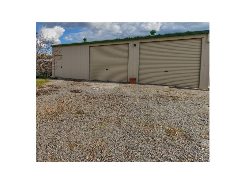 6 Garden Street, Kootingal NSW 2352