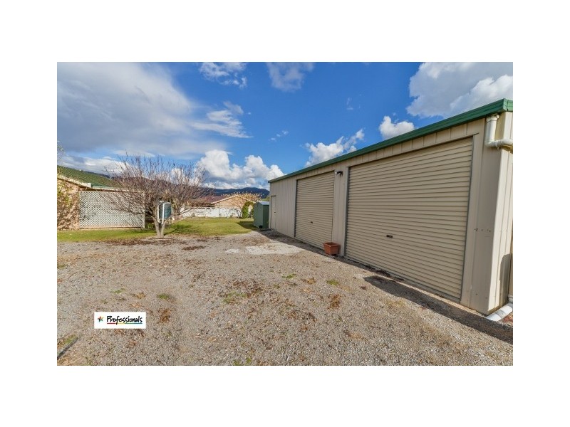 6 Garden Street, Kootingal NSW 2352