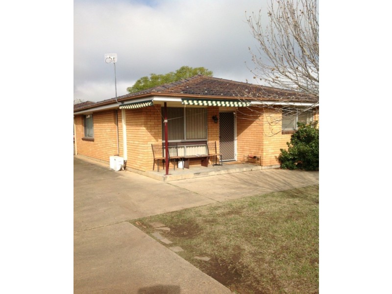 1/25 Margaret St, Tamworth NSW 2340