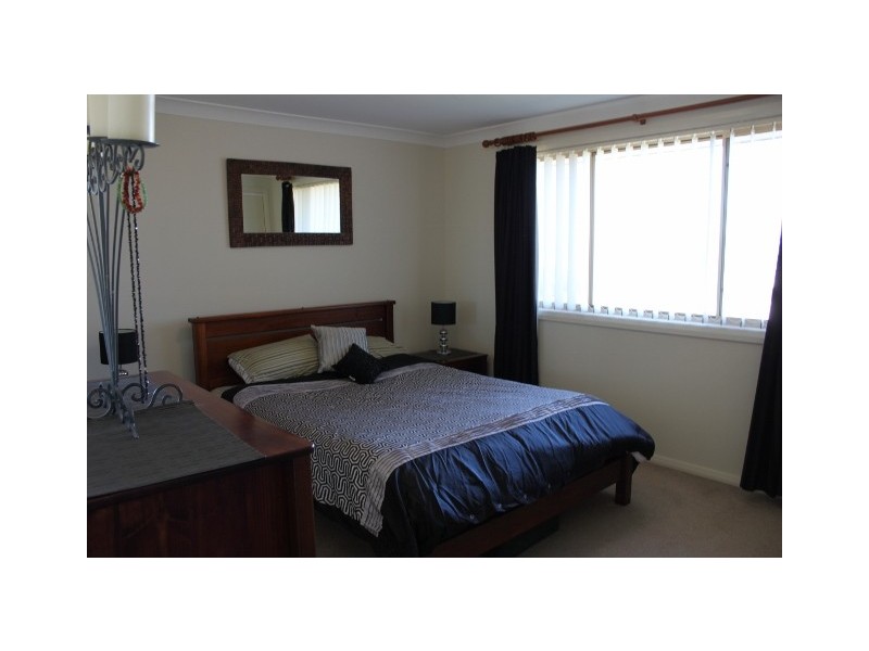 8 Sippel Close, Tamworth NSW 2340