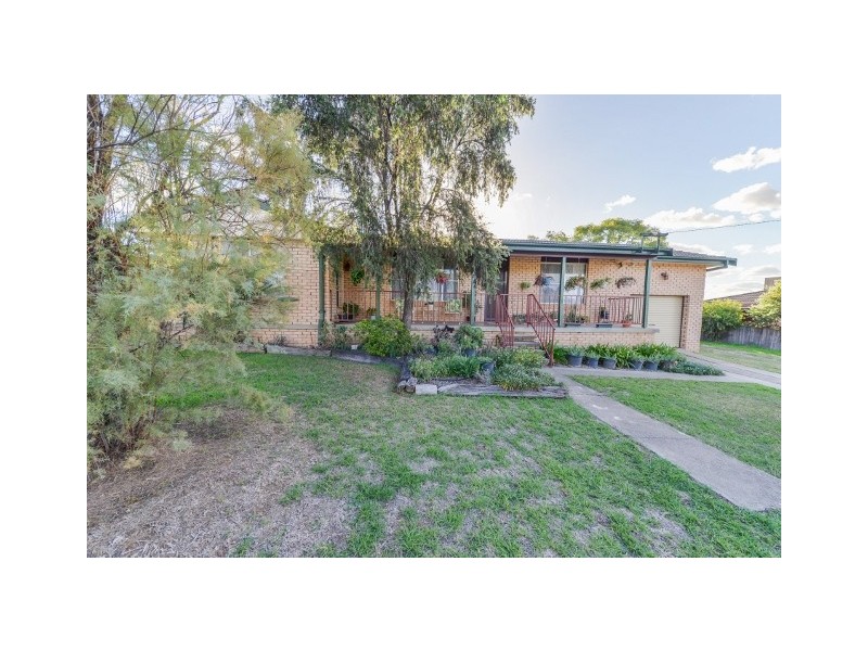 85 Harrier Parade, Tamworth NSW 2340