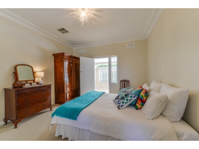 80 Hill Street, Tamworth NSW 2340