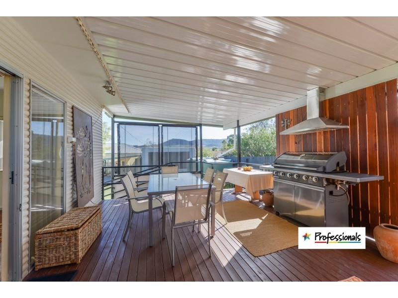 30 Denman Avenue, Kootingal NSW 2352
