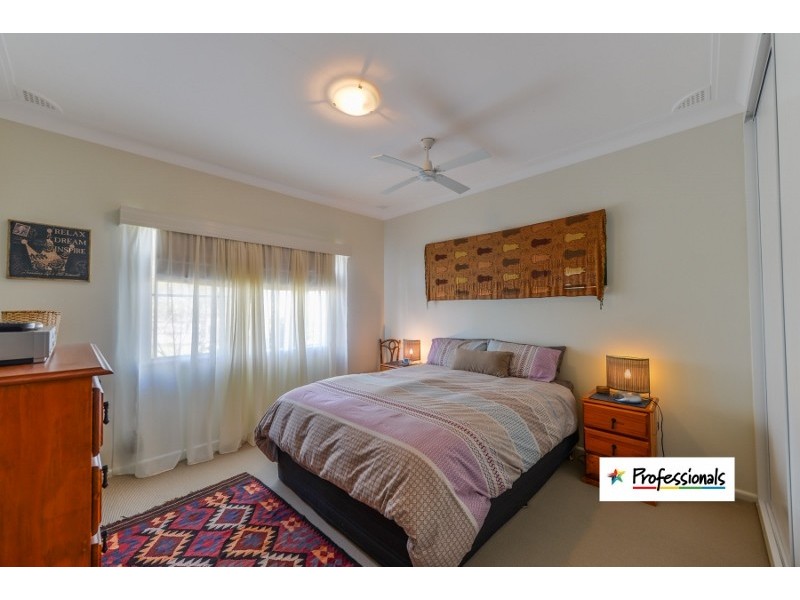 30 Denman Avenue, Kootingal NSW 2352