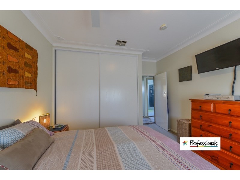 30 Denman Avenue, Kootingal NSW 2352