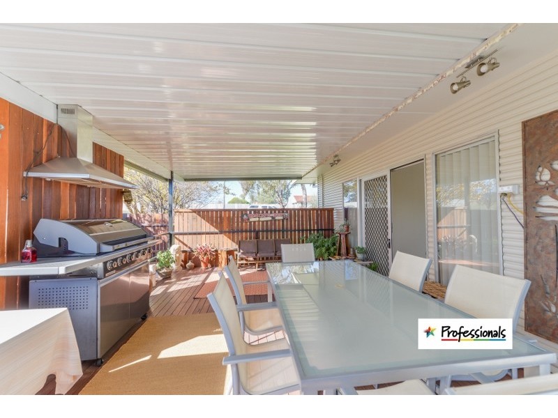 30 Denman Avenue, Kootingal NSW 2352