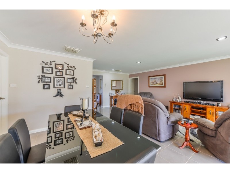 11 Rosella Avenue, Tamworth NSW 2340