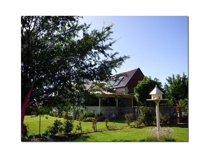 80 Wyndham Close, Tamworth NSW 2340