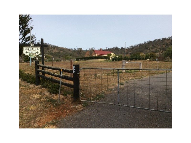 80 Wyndham Close, Tamworth NSW 2340