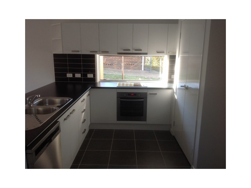 1/6 Banksia Street, Tamworth NSW 2340