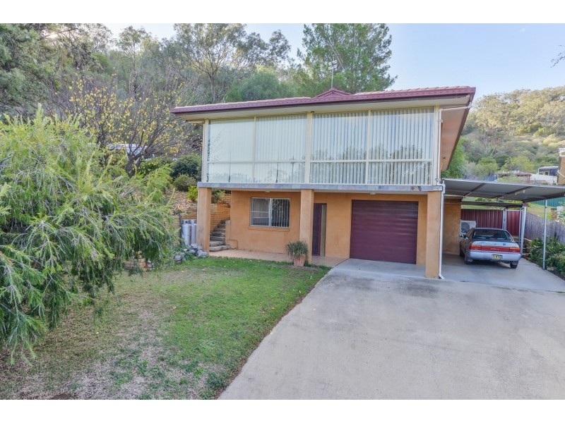 2 Dekalb Street, Tamworth NSW 2340