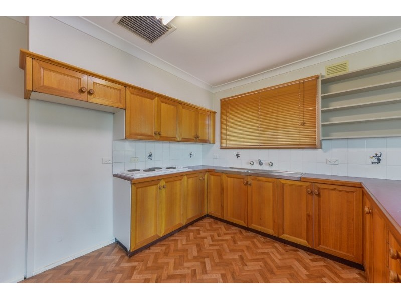 2 Dekalb Street, Tamworth NSW 2340