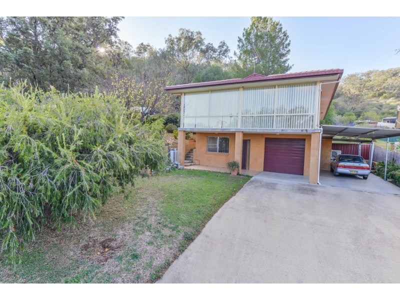 2 Dekalb Street, Tamworth NSW 2340