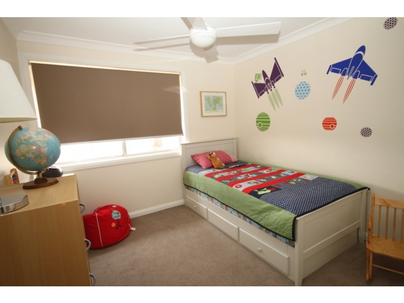 25 Minnamurra Cres, Tamworth NSW 2340