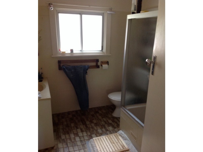 16 Raglan Street, Tamworth NSW 2340