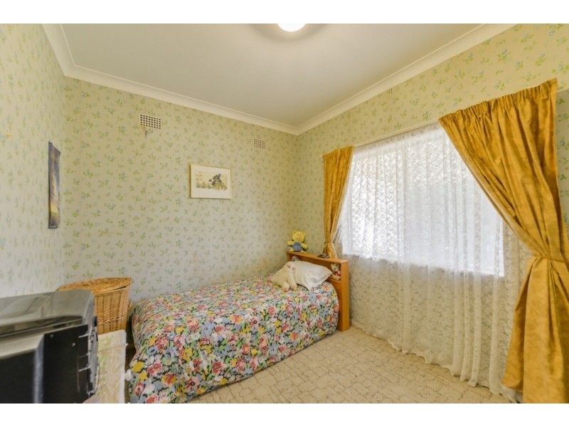 17 Oak Street, Tamworth NSW 2340