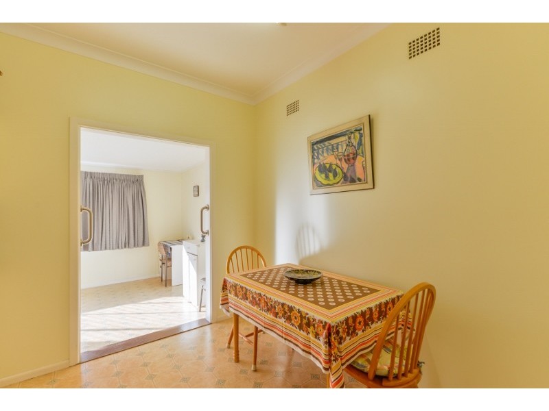 17 Oak Street, Tamworth NSW 2340