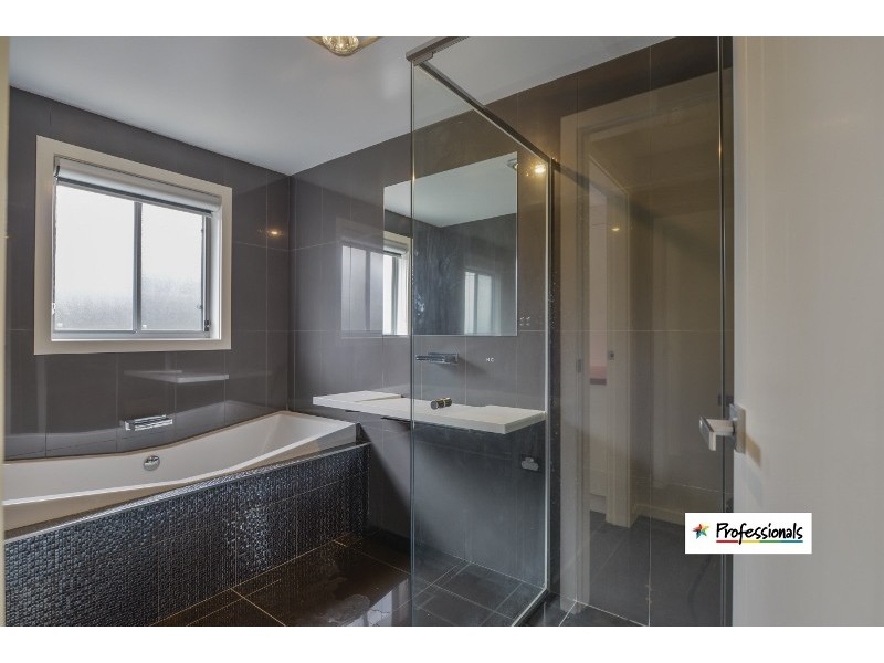 34 Gungurru Close, Calala NSW 2340