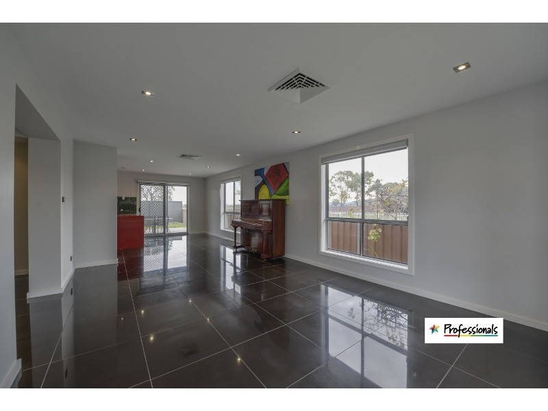 34 Gungurru Close, Calala NSW 2340