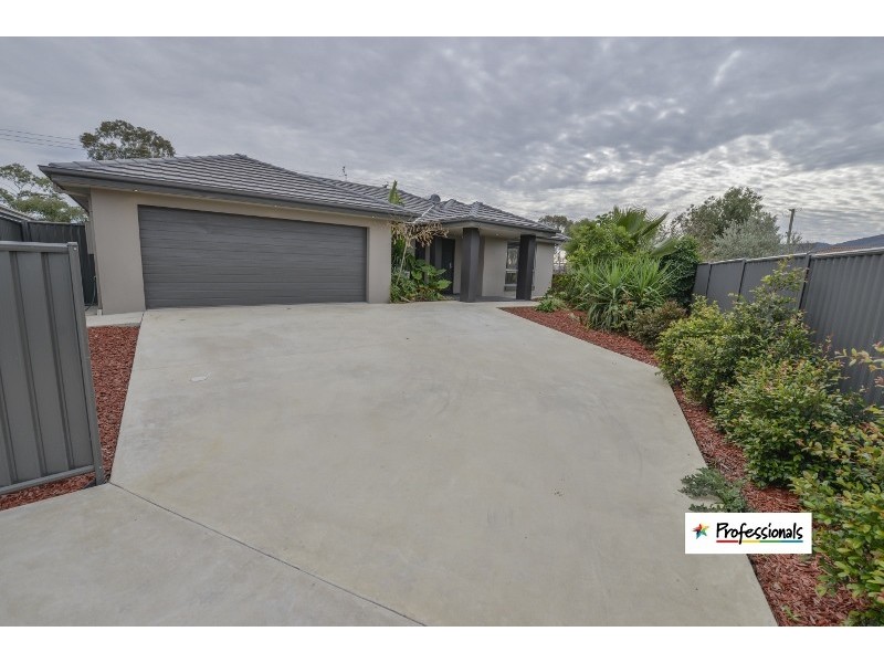 34 Gungurru Close, Calala NSW 2340