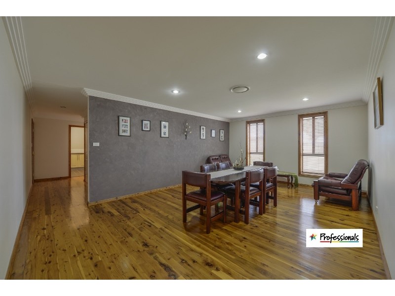 21 Kalinda Place, Tamworth NSW 2340