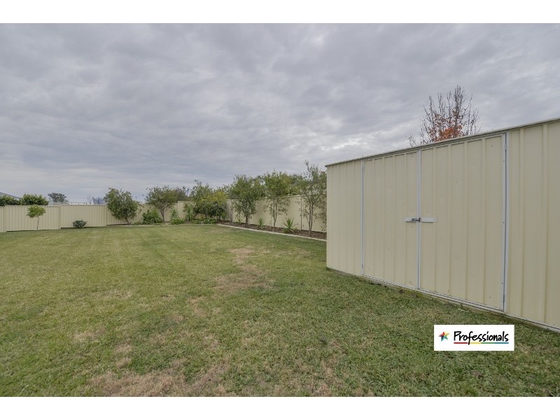 21 Kalinda Place, Tamworth NSW 2340