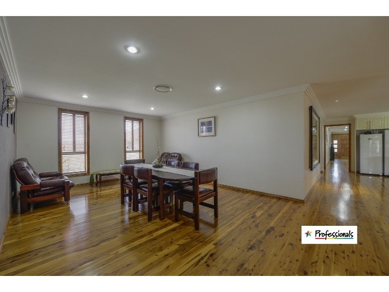 21 Kalinda Place, Tamworth NSW 2340