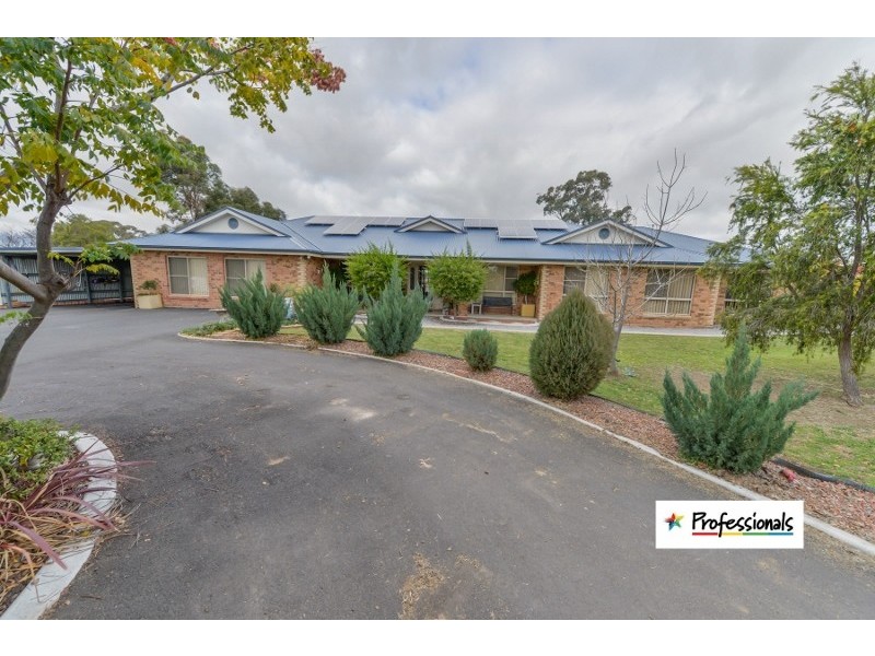 15 Lawrence Avenue, Tamworth NSW 2340