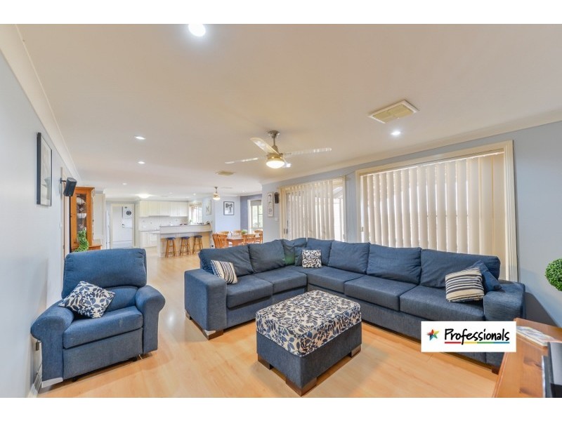 15 Lawrence Avenue, Tamworth NSW 2340