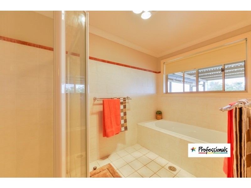 15 Lawrence Avenue, Tamworth NSW 2340