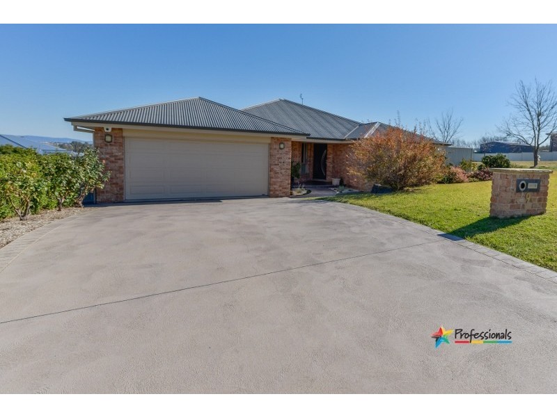 9 Mulconda Close, Tamworth NSW 2340