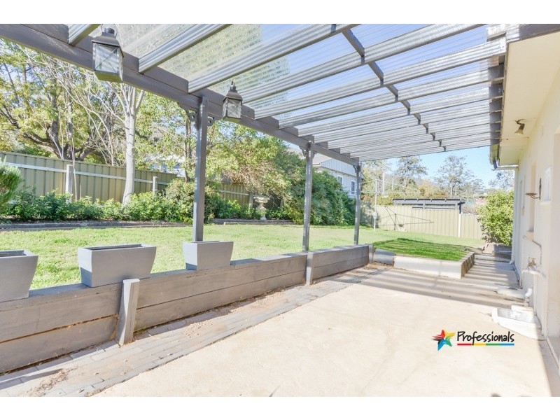 98 Napier Street, Tamworth NSW 2340