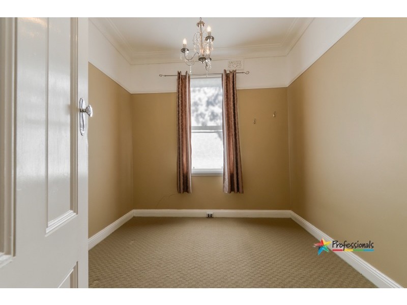 98 Napier Street, Tamworth NSW 2340