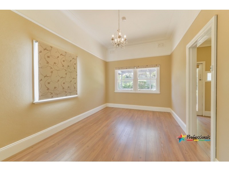 98 Napier Street, Tamworth NSW 2340