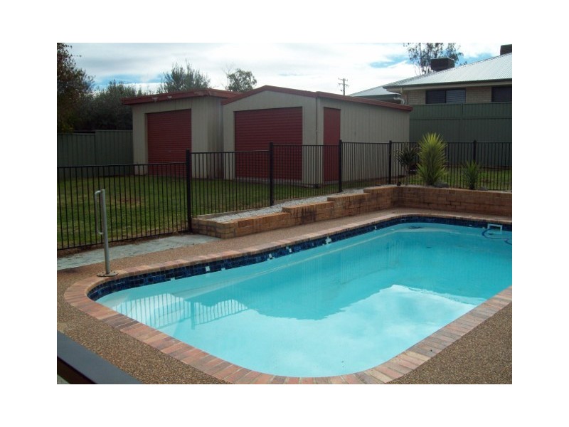 8 Patterson Street, Tamworth NSW 2340