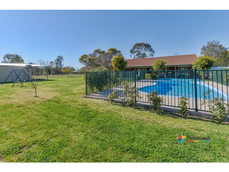 19 Warral Street, Duri NSW 2344