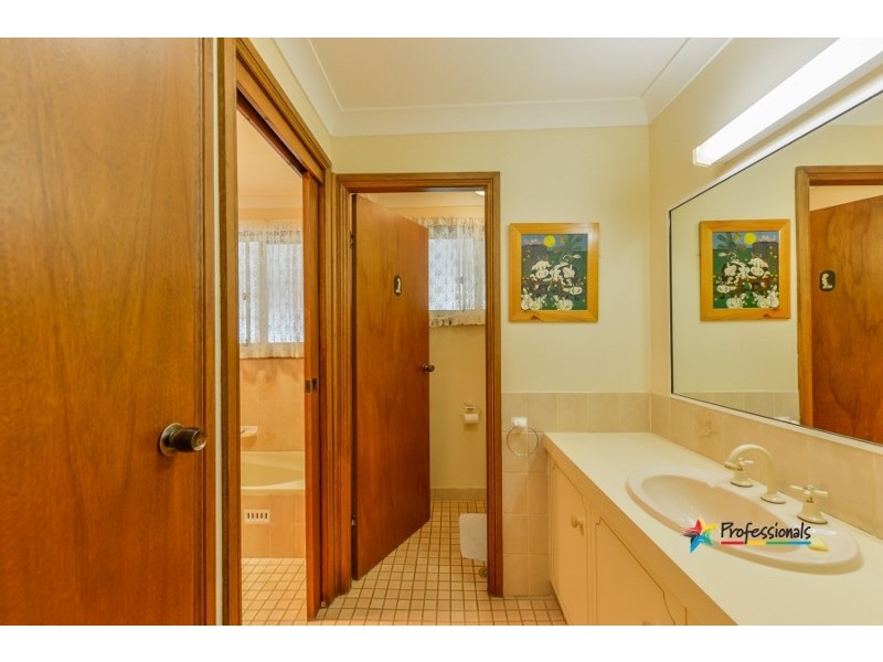 19 Warral Street, Duri NSW 2344