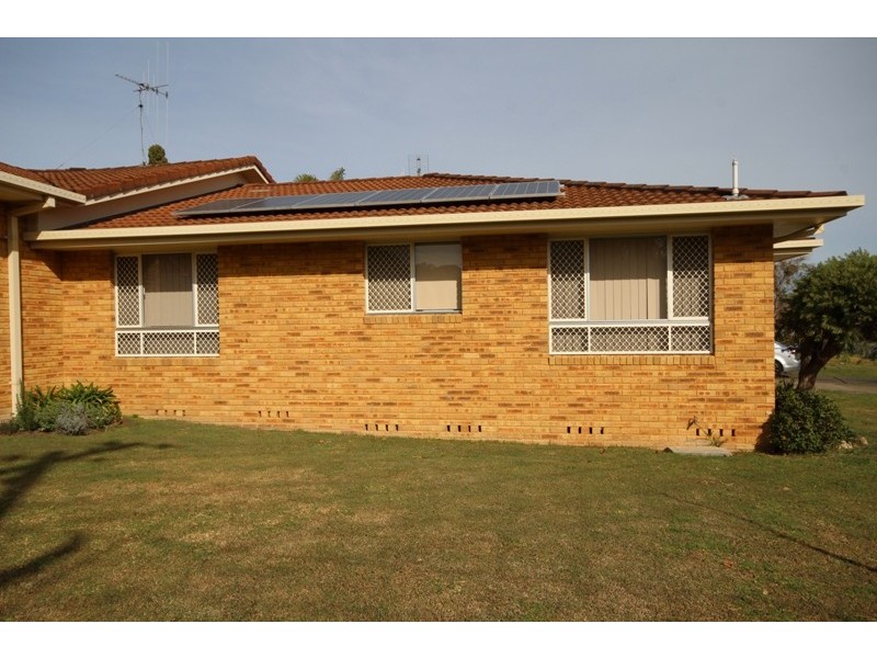 2/47 Amaroo Drive, Taree NSW 2430