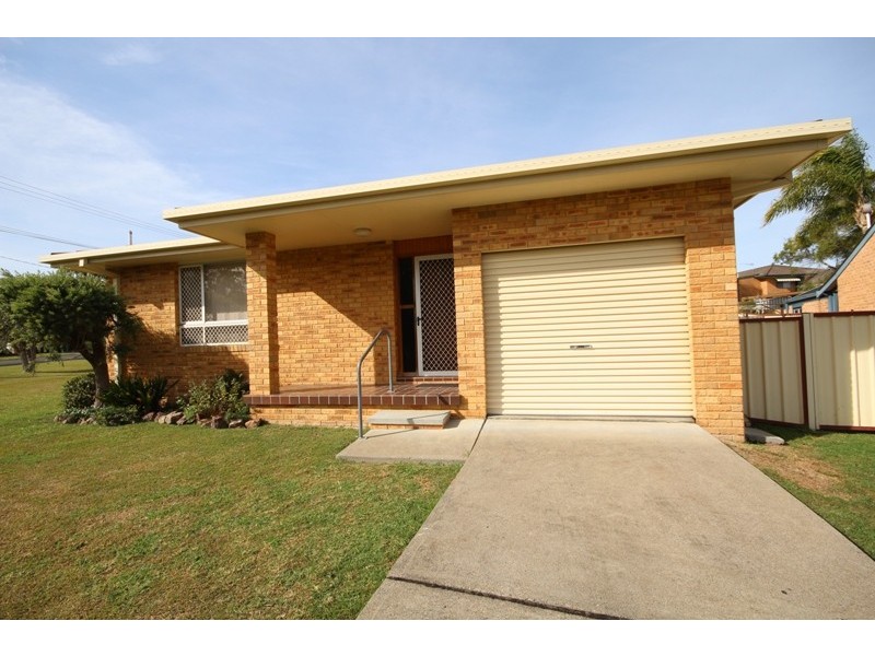 2/47 Amaroo Drive, Taree NSW 2430