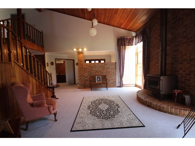 8 Ochiltree Place, Taree NSW 2430