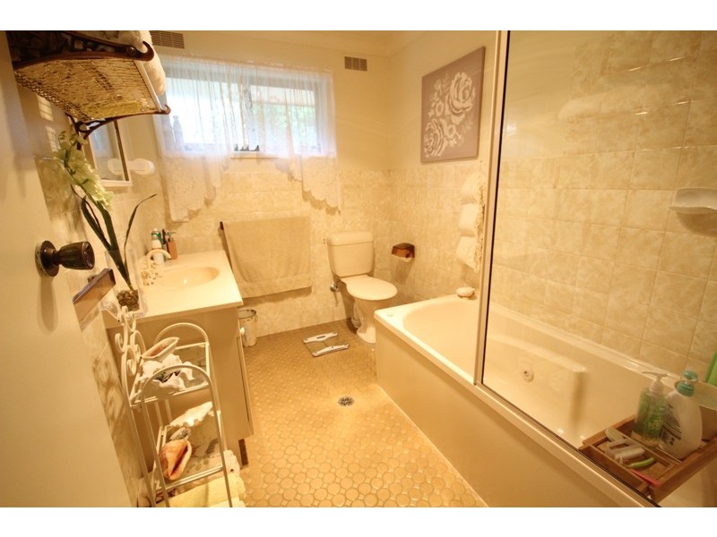 13 Dugdale Avenue, Taree NSW 2430