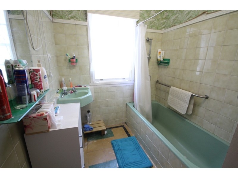 18 Milligan Street, Taree NSW 2430